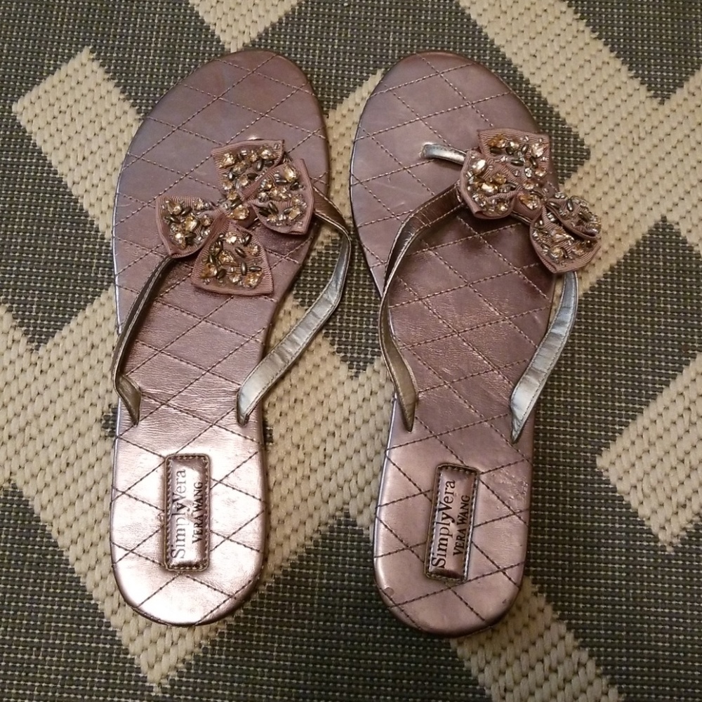 Vera Wang Blow Flats Flip Flops